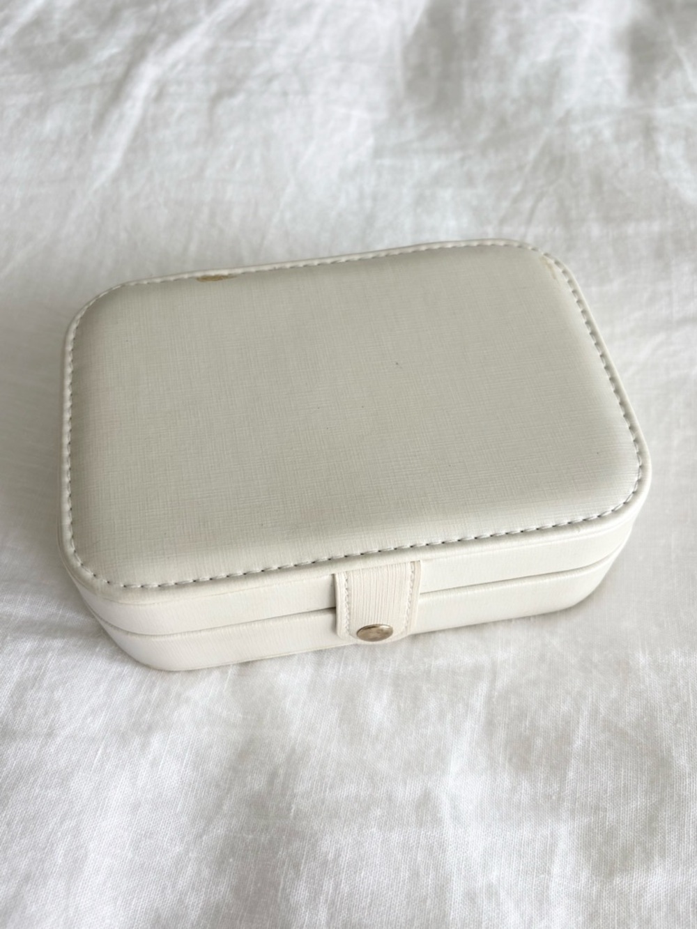 White Travel Jewelry Box